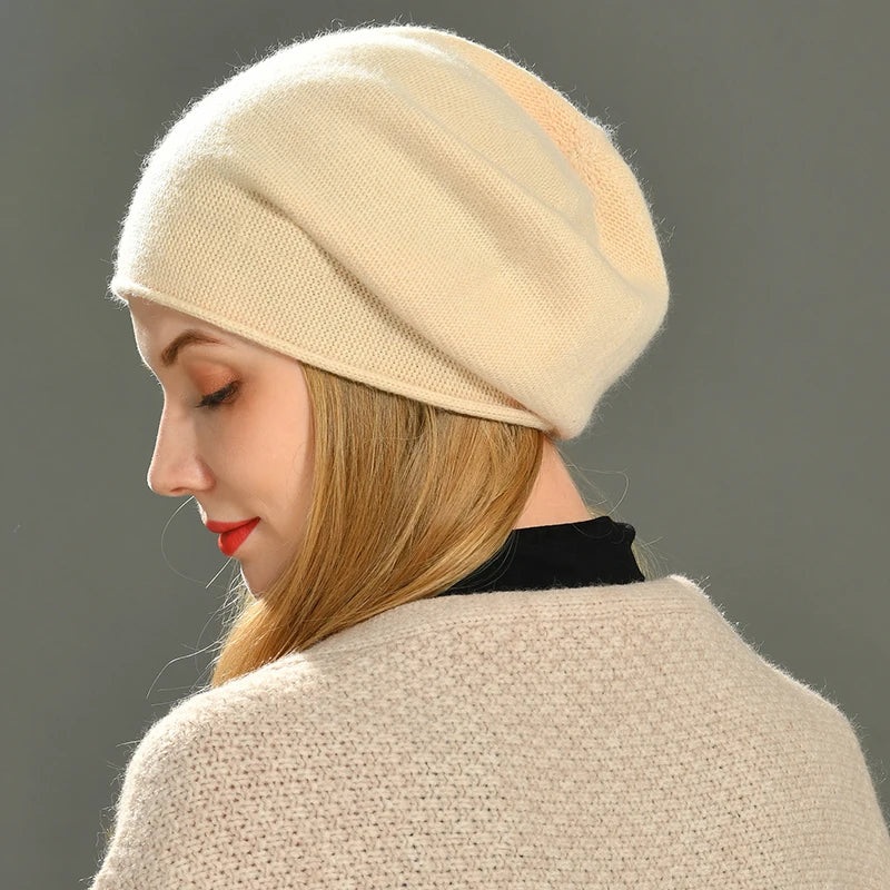 SNUG FIT WOOL BEANIE