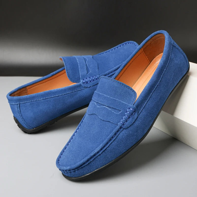 LE CHÉVAL SUEDE LOAFERS